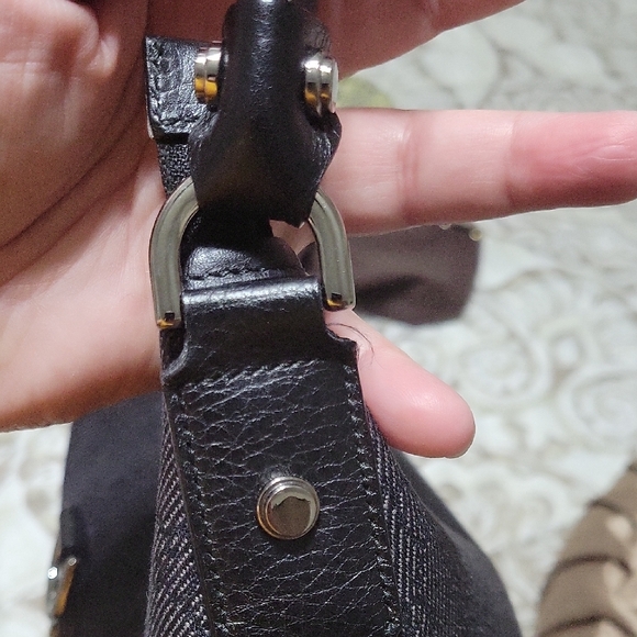 Gucci Canvas Shoulder Bag - Picture 5 of 10